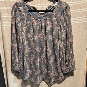 LC Lauren Conrad Gray Blouse with Pink Floral Design